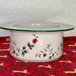 Pfaltzgraff Winterberry Wine Bottle Coaster, Christmas serving ware, Christmas Candy Dish vintage Pfaltzgraff, Holiday dinner party