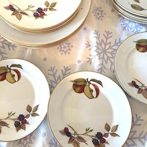 Royal Worcester Evesham Gold, 1961 Royal Worcester, Plato de pan y mantequilla, Porcelana fina Bone China, Juego de porcelana vintage, Porcelana con borde dorado