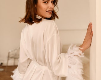 Silk bridal robe with feather sleeves, White boudoir robe, Silk robe, Bride robe, Bridesmaid robes, Bridesmaid gift, Feather robe Sheer robe