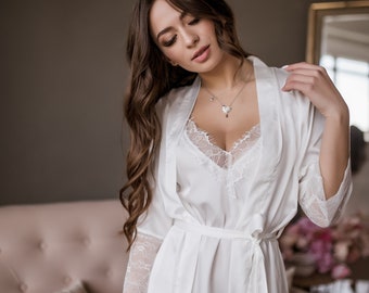 Bridal robe set Silk robe with lace and Silk nightgown, White bridal sheer nightgown set, Seductive lingerie for bride, Lace wedding robe
