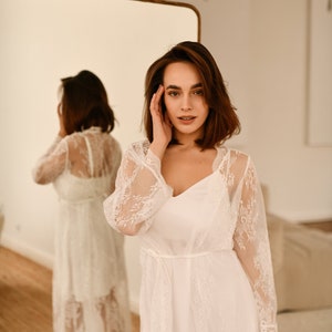 white nightgown for bride, lacy sleeve bridal robe