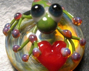 Glass paperweight - Mini Heart Frog collectible - Boomwire Glass - Perfect gift