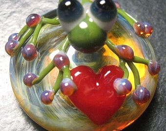 Glass paperweight - Mini Heart Frog collectible - Boomwire Glass - Perfect gift