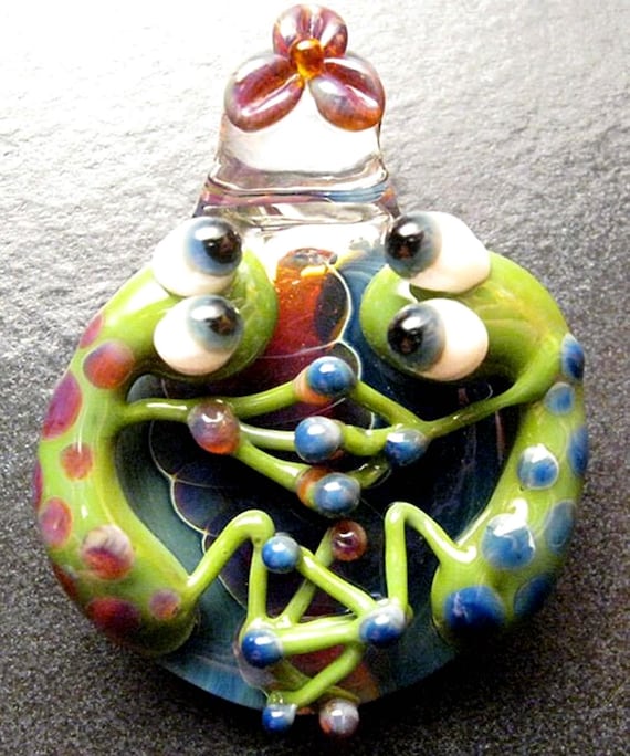 Frog pendant glass heart frog lover cute necklace lampwork pendant focal bead necklace - Boomwire Glass jewelry
