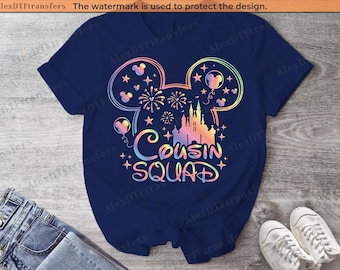 ディズニー・カズン・スクワッド・シャツ、お揃いのファミリー・トリップTシャツ