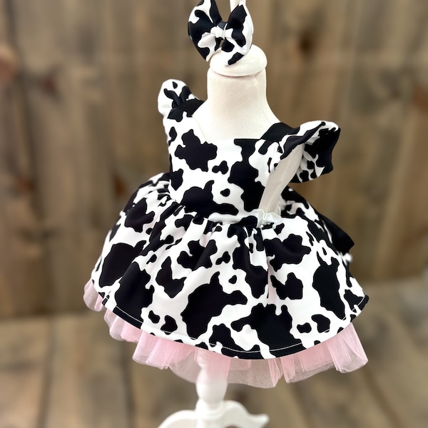 Pink cow girl , cow girl dress baby,first birthday party texas cow girl, pink tutu cow girl,rodeo baby costume