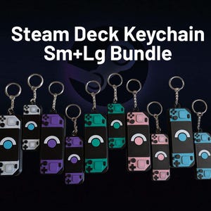 Peut inclure: Lot de porte-clés Steam Deck de différentes couleurs. Les porte-clés présentent un fond noir avec un motif de manette de jeu colorée. Le texte "Steam Deck Keychain Sm+Lg Bundle" est affiché.