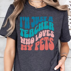 Niedliches Lehrer Shirt, Zurück zu Schullehrer T-Shirt, Hundeliebevoller Lehrer T-Shirt, Grundschullehrer, Geschenk für Lehrer, der Tiere liebt