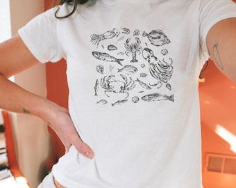 Y2K Ocean Baby Tee: Vintage 90s Sealife Crop Top