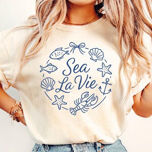 Comfort Colors Sea Life T-shirt: Y2K Ocean Animals-T-shirt