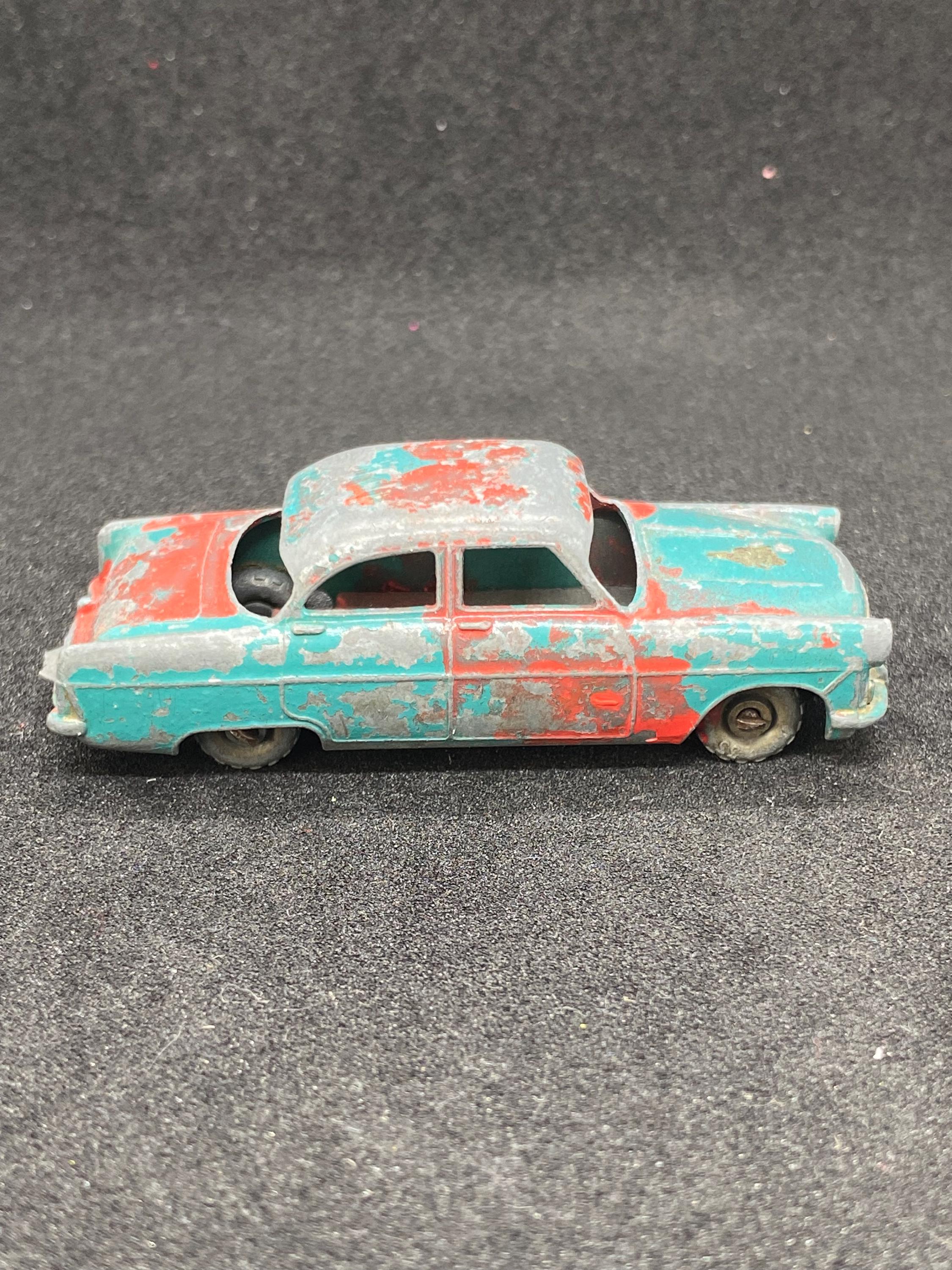 MATCHBOX 　No.33 FORD ZODIAC Matchbox 33a, Ford Zodiac - Free Price Guide & Review