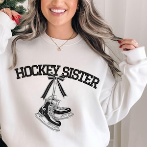 Coquette Hockey Sister Png, Hockey SVG-bundel, Alleen digitale download, Coquette Hockey Clipart Png, Hockey and Bows Sublimation Hockey Shirt