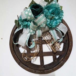 Rustic Farmhouse Door Decor (2 Piece Set) Round Wooden lightweight
