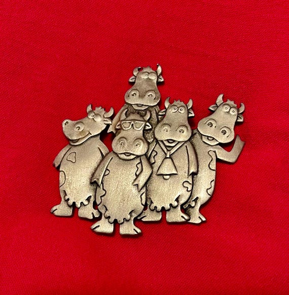 Vtg Signed JJ Pewter Herd of laughing Cows Brooch… - image 4
