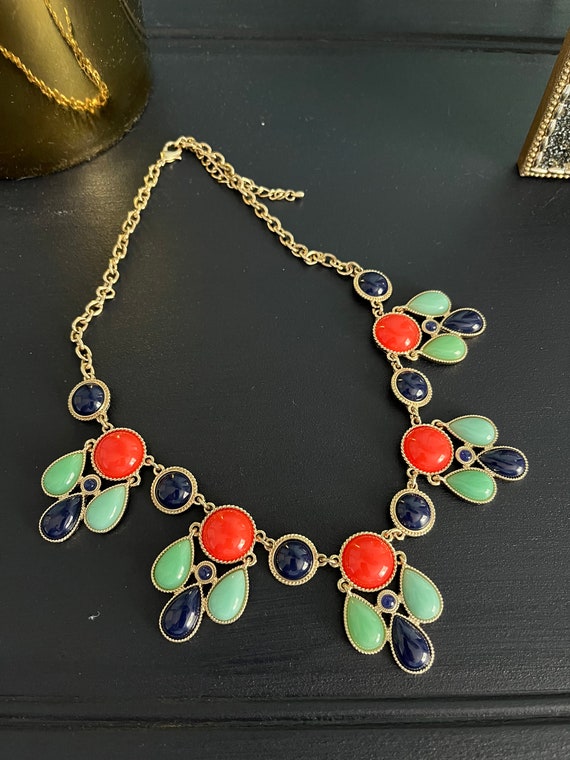 A Beautiful Statement Necklace - image 1