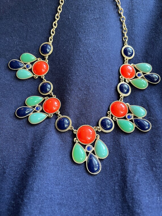 A Beautiful Statement Necklace - image 2