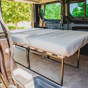 Transporterbett aus Eisen und Holz – Modulares Schlafsofa mit verschiebbarer Kammkonstruktion für Vivaro, Caddy, Kangoo, Mercedes Vito, Volkswagen T, Ford usw. Bild 8