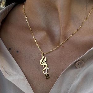 Collier prénom en calligraphie arabe avec strass fait main plaqué or collier personnalisé avec initiales arabes