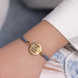 Amigos, estaré ahí para ustedes. Pulsera de cuerda colorida de latón bañada en oro de 18 quilates. Idea de regalo para mejor amiga.