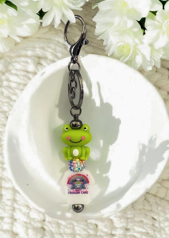 Beaded frog keychain