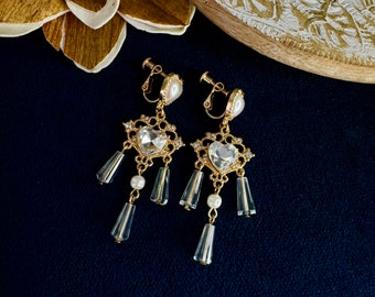 Golden Heart Clip-on Earring Vintage Style Jewelery Antique Victorian Jewelry