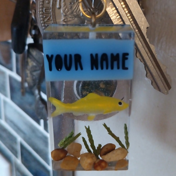 Fish tank keychain, mini aquarium key ring, fish pond gift, personalized keychain, tag name gift