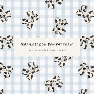 Puede incluir: Patrón sin costuras de lazos con estampado de vaca sobre un fondo de cuadros vichy azul claro. Los lazos, en blanco y negro, se repiten. El texto "SEAMLESS COW BOW PATTERN" está presente. El tamaño del patrón es de 30 x 30 cm.