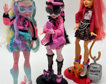 Stands by Willow - The Flagship Stands By Willow Display Stand - Sturdy and Beautiful Stands in Colors Inspired by Monster High Characters