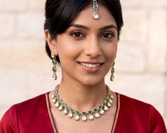 Green Stone Necklace Set Indo Western Mehndi Plated Bridal Jewelry Sangeet Choker Set Gold Ethnic Necklace with Earrings Maangtika