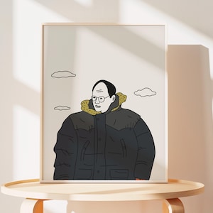 Puede incluir: Una ilustración de dibujo de línea de una persona que lleva una chaqueta acolchada negra con una capucha forrada de piel amarilla. La persona lleva gafas y tiene una tez marrón claro. El fondo es de color beige claro con nubes blancas.