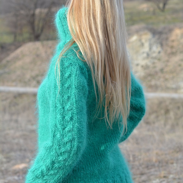 Handgestrickter Mohair Pullover Handgestrickter Pullover mit Zopfmuster Fuzzy Rollkragenpullover Regular Fit Weicher Pullover Grün Dukyana