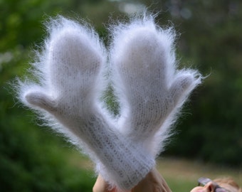 READY handmade mittens fuzzy mohair mittens hand knitted mohair muffs soft mohair mittens cute handknit mohair gloves long fuzzy White thick