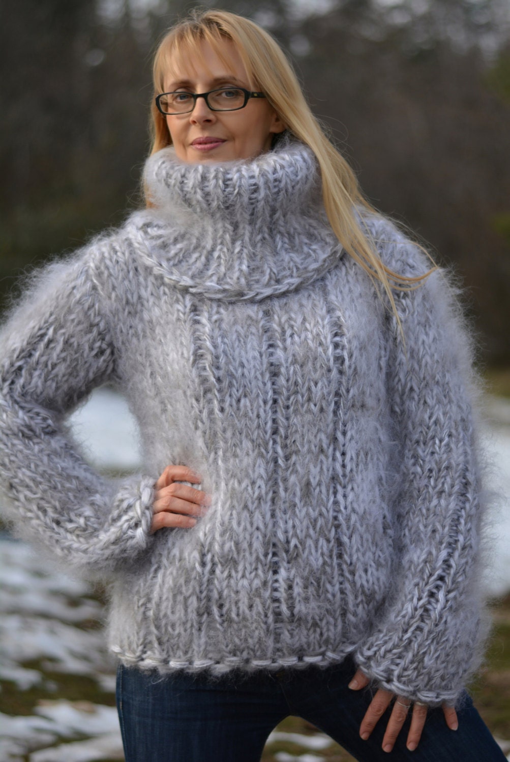 dukyana sweater