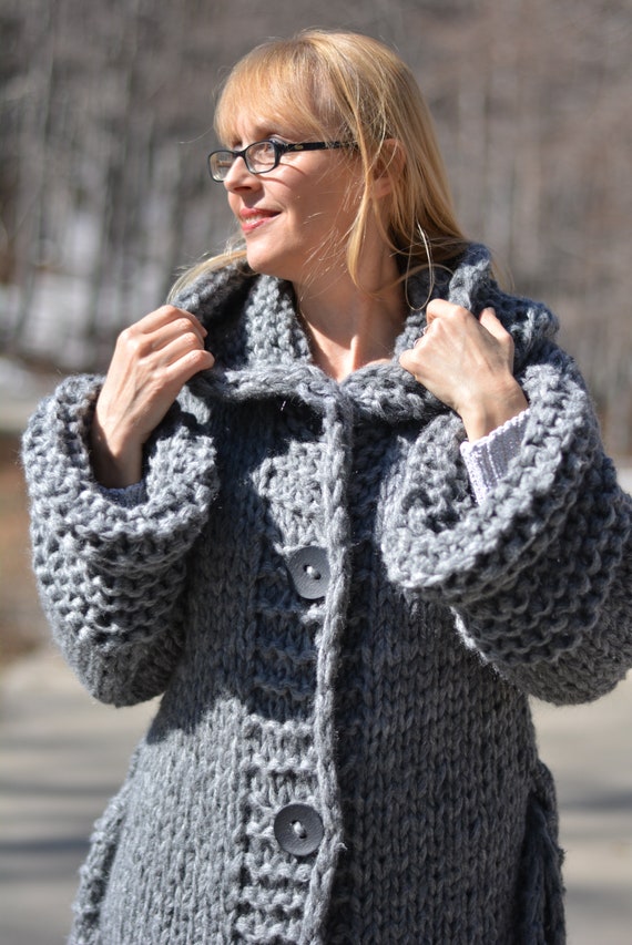 Il piu venduto cardigan di lana cardigan lavorato a mano cappotto di lana grosso cardigan lungo lavorato a maglia cardigan con cappuccio cappotto grosso con cintura e passanti grigio Etsy Italia