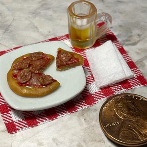 Miniature Dollhouse Pepperoni Pizza 1:12 Scale