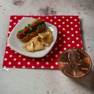 Miniature Dollhouse Hot Dog with Tortilla Chips 1:12 Scale