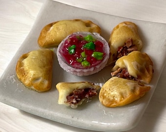 Dollhouse Miniature Empanadas and Salsa Plate 1/12 scale
