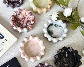 NOVITÀ! Vassoio portaoggetti in marmo a doppia faccia da 12,7 cm (5") - Piatto portagioie rotondo artigianale, sottobicchiere, portacandele e portasapone in pietra - Regalo di lusso per lei e per lui