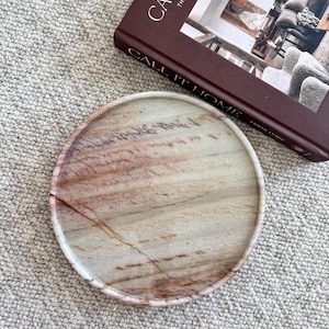 Round marble tray on coffee table console table jewelry trinket tray, vanity stone tray ,Catchall Tray ,bathroom organizer ,Home Decor gift
