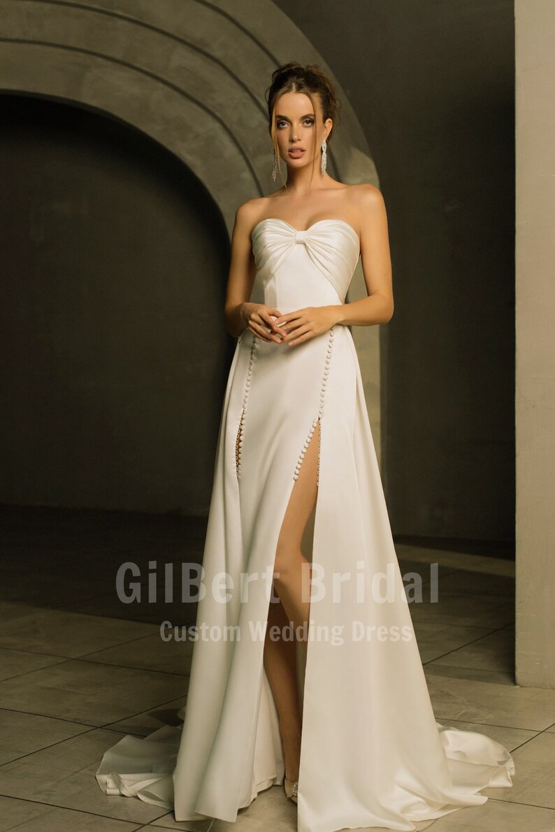 Luxurious Mermaid Minimalist Wedding Dress with Removable Train Elegant Simplicity for Your Special Day ,Sophisticated Wedding Attire zdjęcie 5