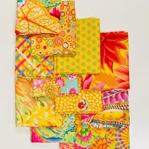 Paquete de 10 cuartos de tela amarillos Kaffe Fassett
