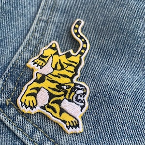 Tiger iron on Patch , Sew On Embroidered Patch Appliqués
