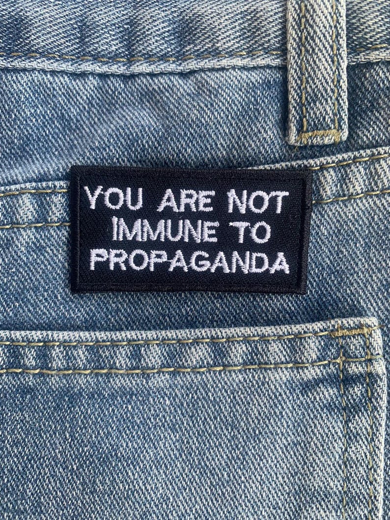 Propagandageborduurde opstrijkpatch, grappige appliqué afbeelding 2