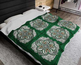 Celtic Pattern Velveteen Blanket, Cozy Throw Blanket, Soft Plush Couch Blanket, Celtic Home Decor, Cozy Gift Idea, Gift for Her