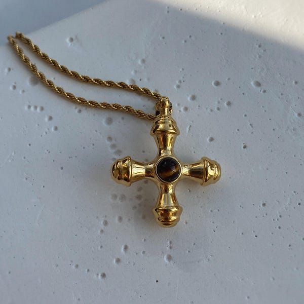 Bold Faith Chunky Cross Necklace