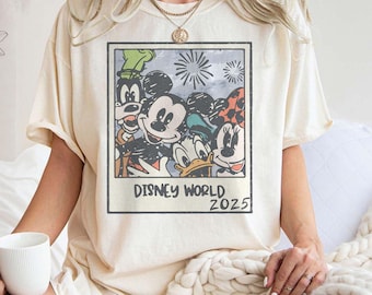Retro Disney World 2025 Shirts, Retro Micky und Freunde, Magic Kingdom Shirt, Disney Reise 2025 Shirt, Disney Urlaub Shirt, Disney Shirt