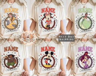 Camiseta retro con nombre personalizado de personajes de Disney, camiseta personalizada de Disney, camiseta de Mickey y sus amigos, camiseta a juego de Disney, camiseta de vacaciones de Disney
