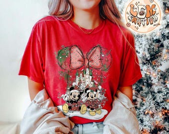 Camiseta navideña retro de Mickey Minnie, camiseta navideña vintage de Disney, camiseta del castillo de Disney, camisetas familiares de Disney, camiseta navideña de Disneyland