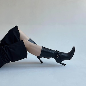 Vintage genuine leather black boots