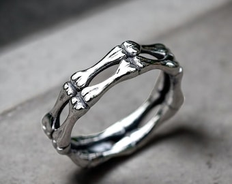Gothic Stainless Steel Bone Ring: Dark Souls Fantasy Jewelry